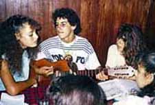 Image: Juan Diego Florez as a teenager (Photo from Caretas, 11 April 2002)